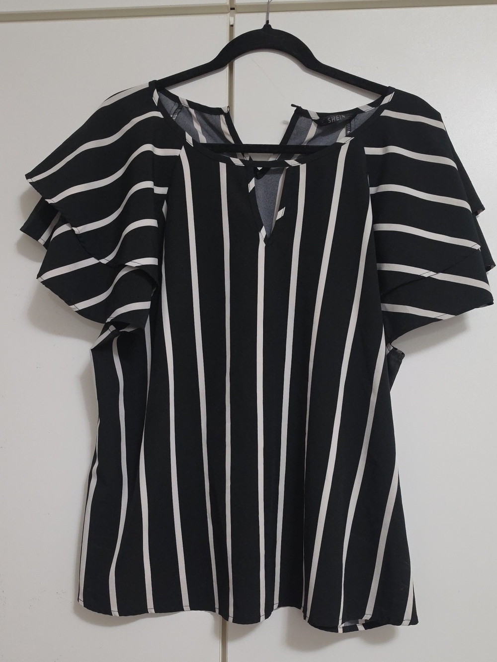 SHEIN Black & White Vertical Stripe Ruffle Sleeve Blouse